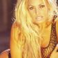 Trish-Stratus-19