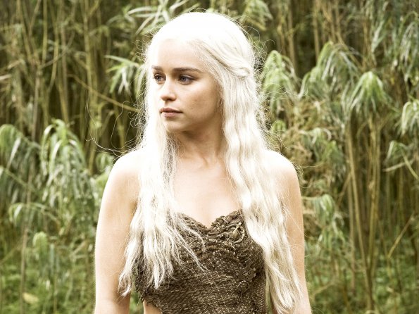 emilia-clarke-00