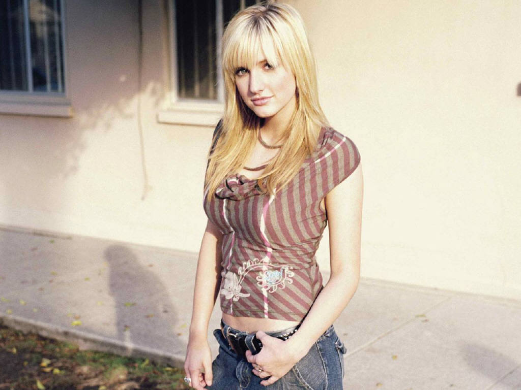 ashlee-simpson-8