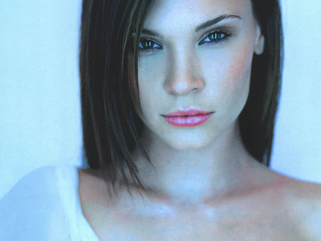 chloe-maxwell-5