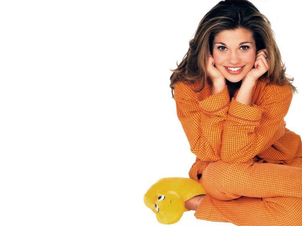danielle-fishel-3
