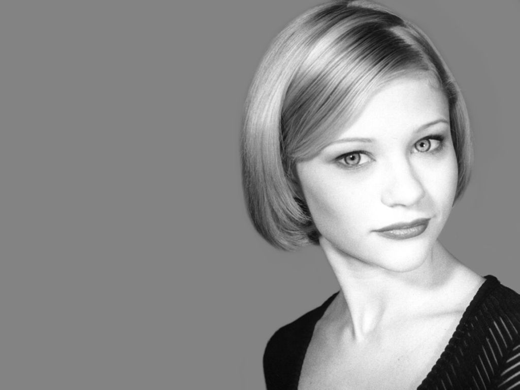 Emilie-de-Ravin-7