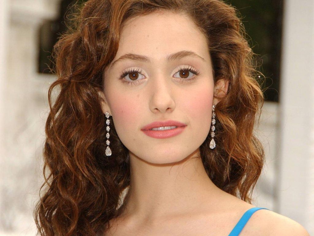 Emmy-Rossum-6