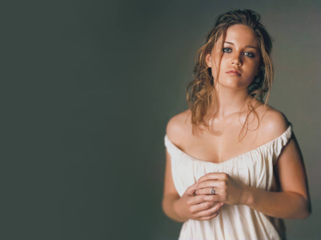 Erika-Christensen-1