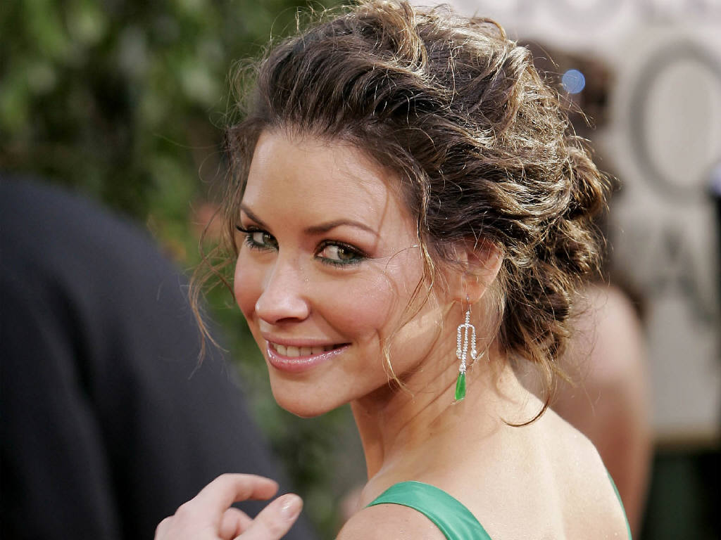 Evangeline-Lilly-7