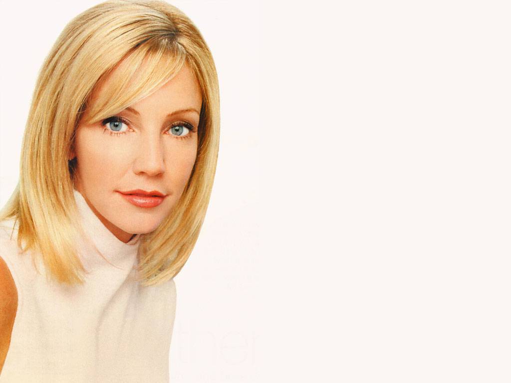 Heather-Locklear-10