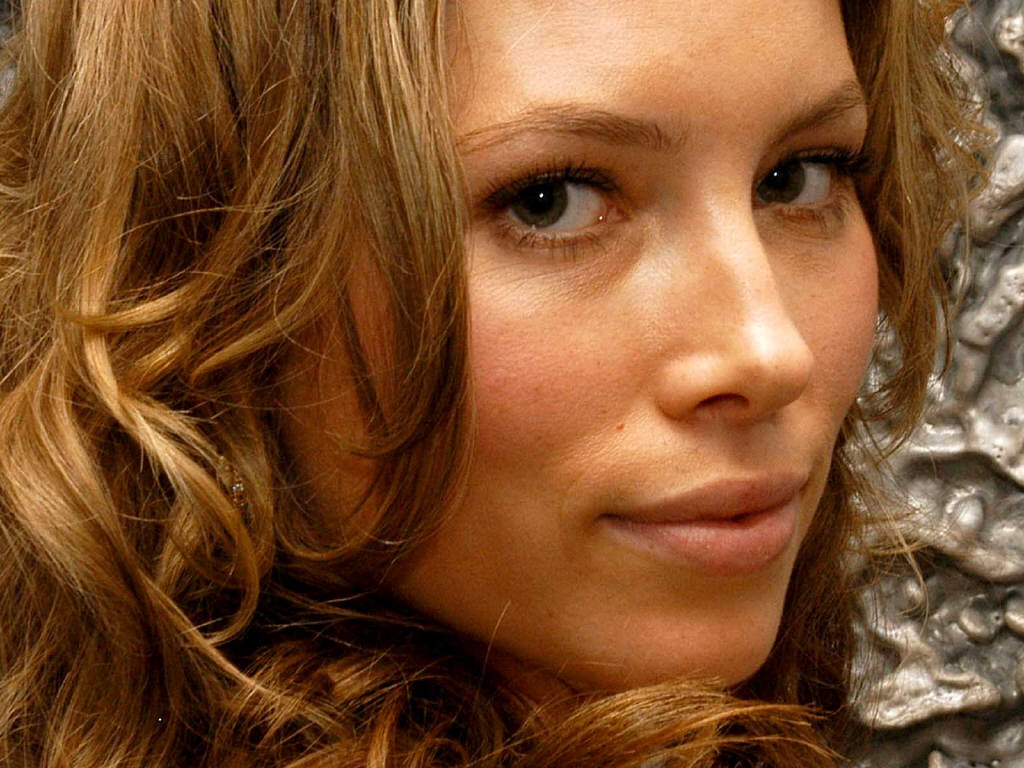 Jessica-Biel-4
