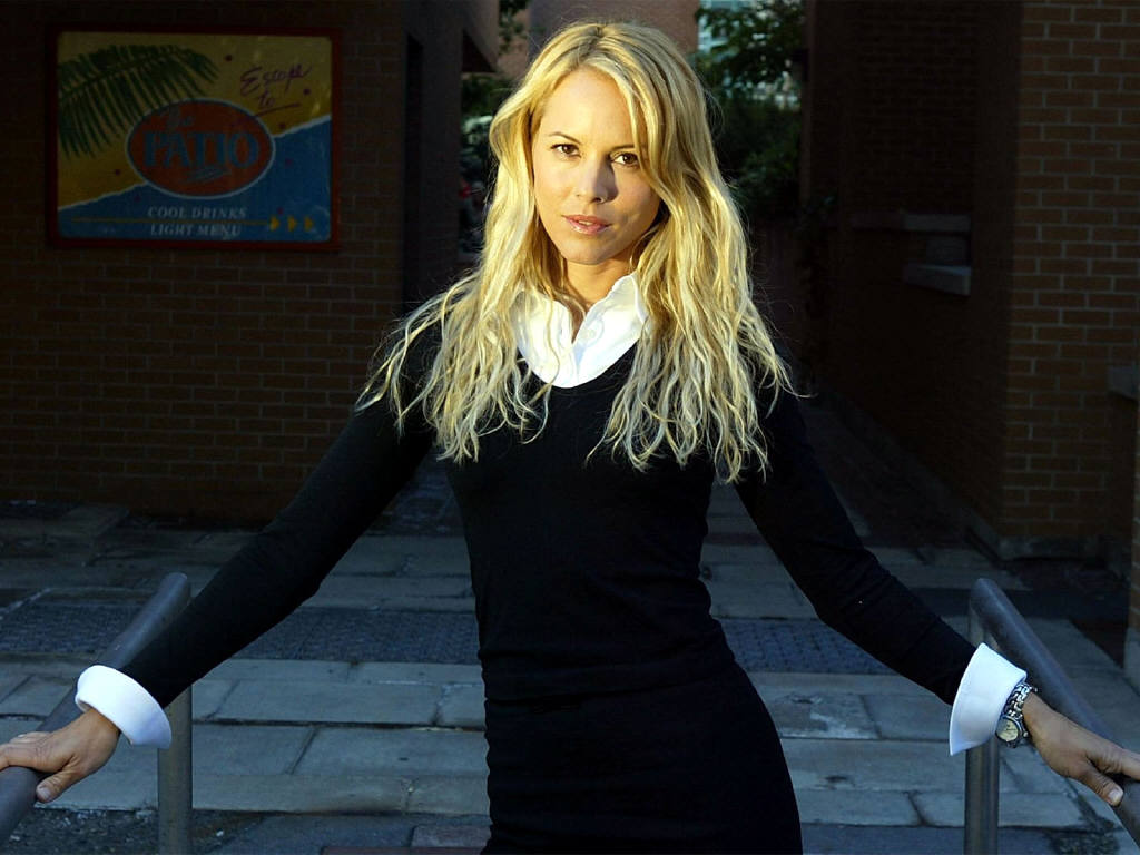 Maria-Bello-5