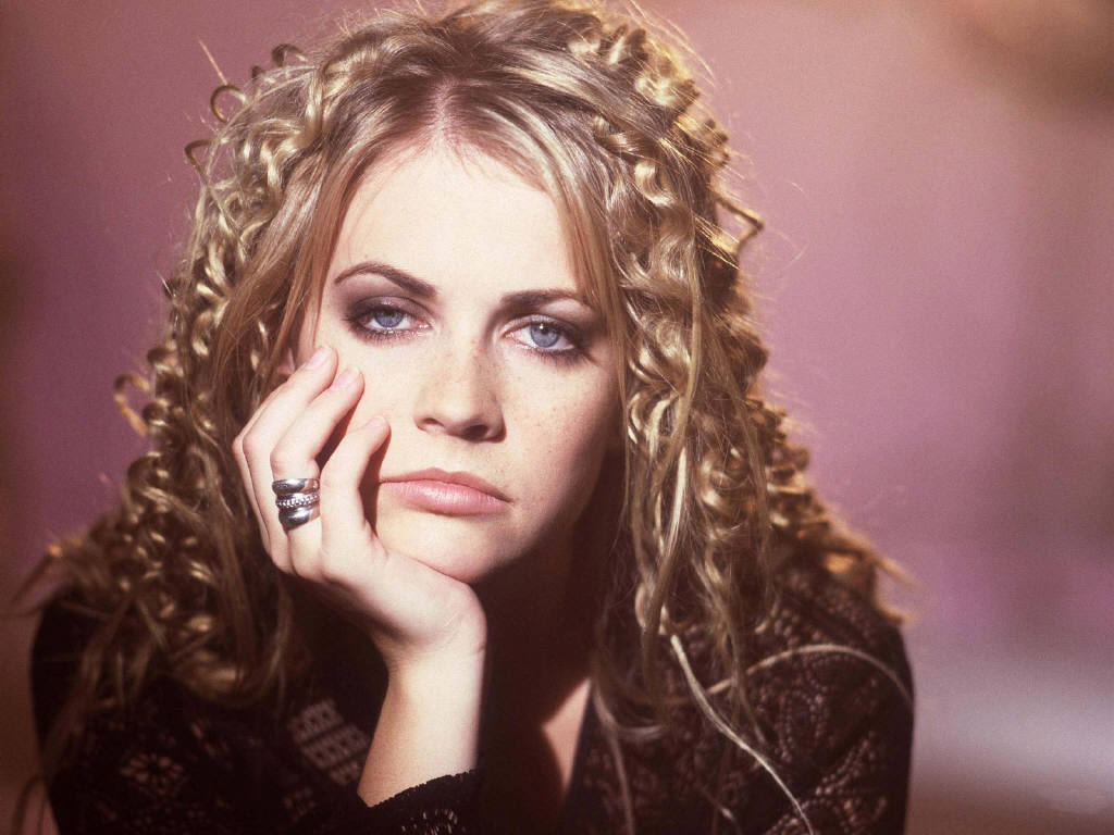 Melissa-Joan-Hart-3