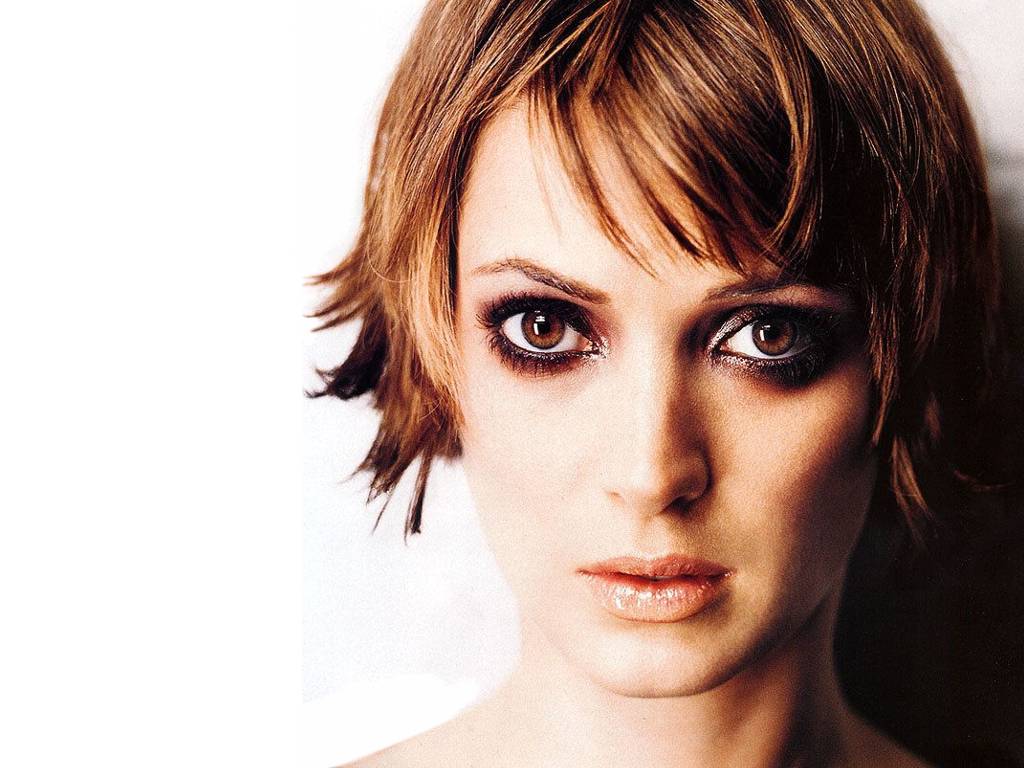 Winona-Ryder-7